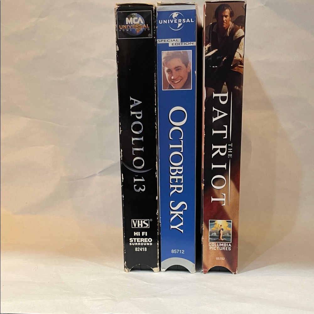 3 VHS movie Collection - The Patriot, October Sky, and Apollo 13